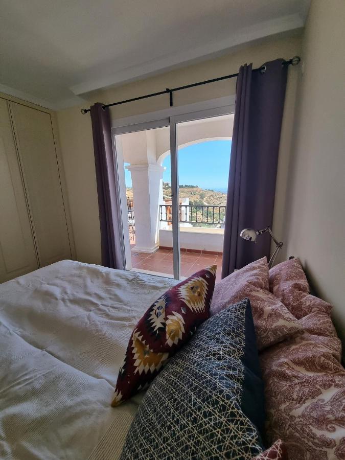 Sitio de Calahonda Elegant Apartment With Fantastic Views At The Top Of Calahonda מראה חיצוני תמונה