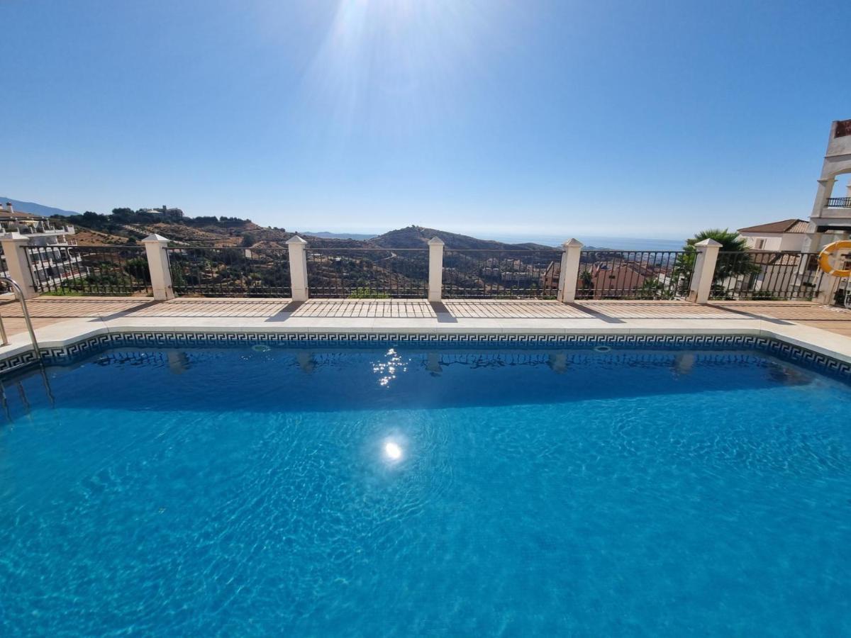 Sitio de Calahonda Elegant Apartment With Fantastic Views At The Top Of Calahonda מראה חיצוני תמונה