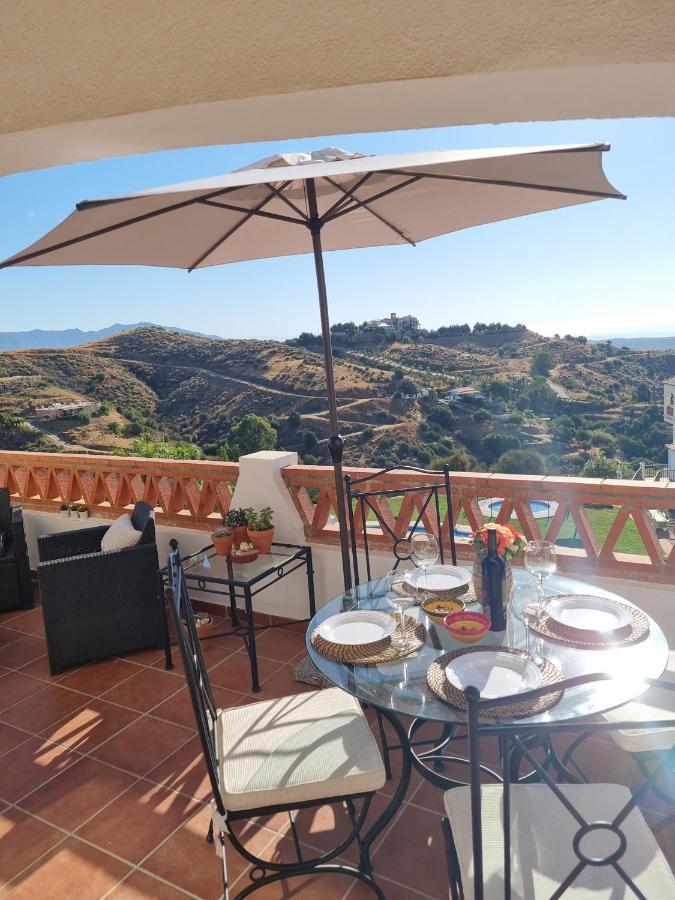 Sitio de Calahonda Elegant Apartment With Fantastic Views At The Top Of Calahonda מראה חיצוני תמונה