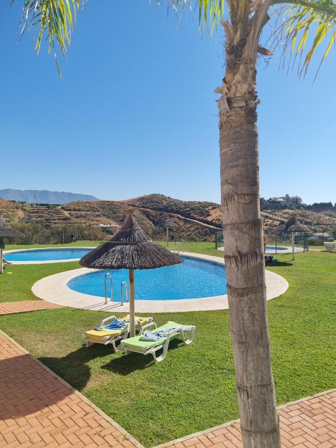 Sitio de Calahonda Elegant Apartment With Fantastic Views At The Top Of Calahonda מראה חיצוני תמונה